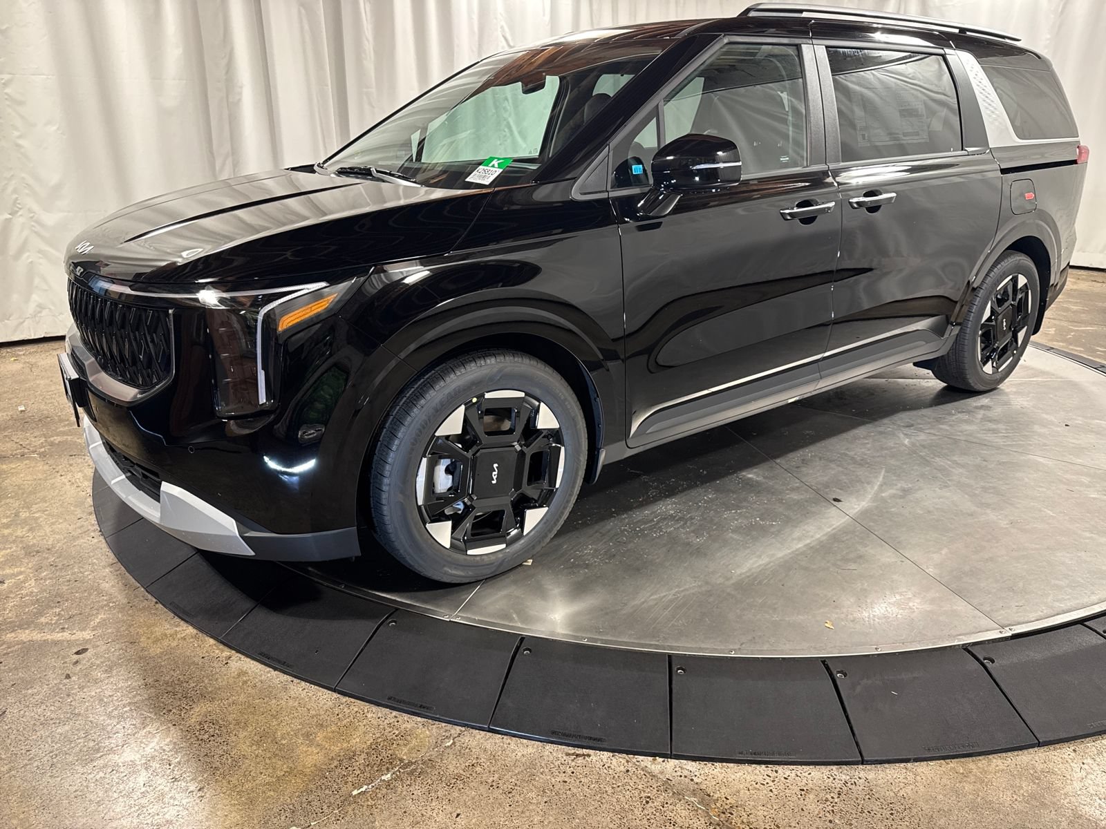New 2026 Kia Carnival EX