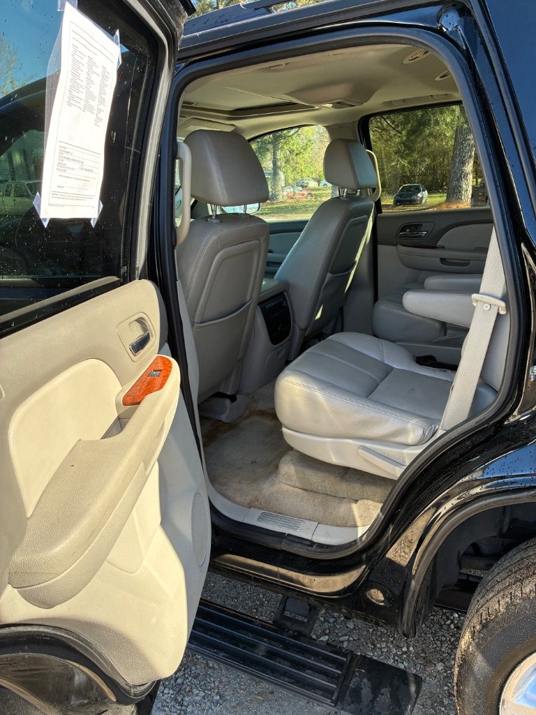 Used 2008 Chevrolet Tahoe LTZ w/ LTZ Preferred Equipment Group image 11