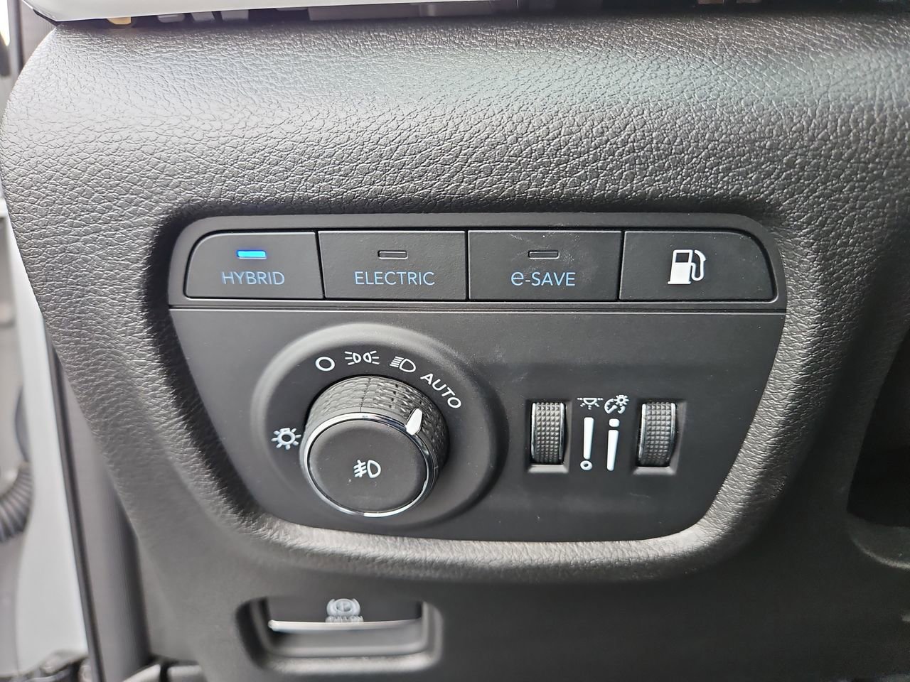 New 2024 Jeep Grand Cherokee Limited 4xe image 33