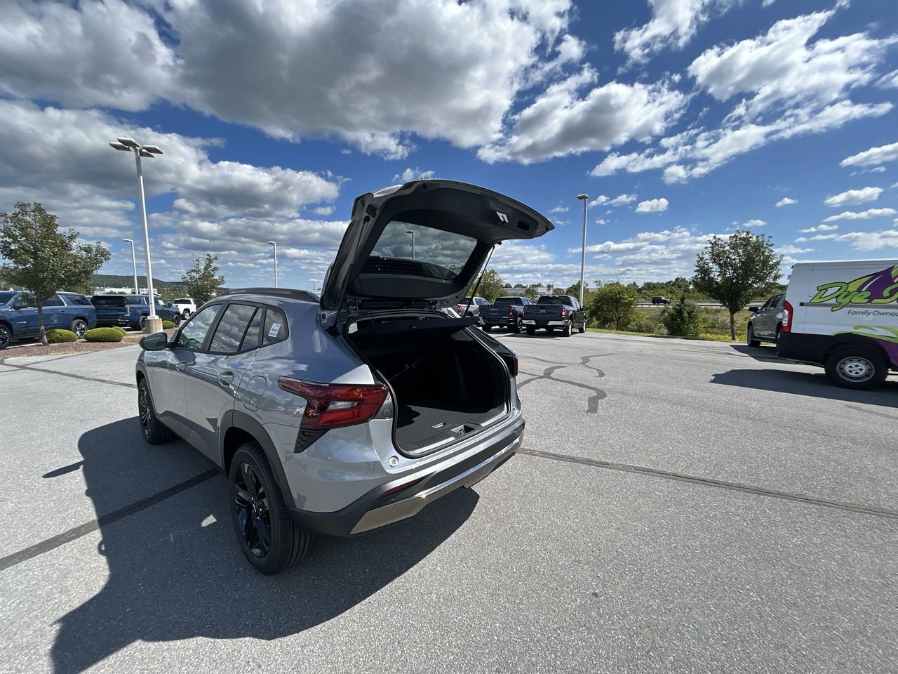 New 2025 Chevrolet Trax ACTIV w/ Driver Confidence Package FWD image 9