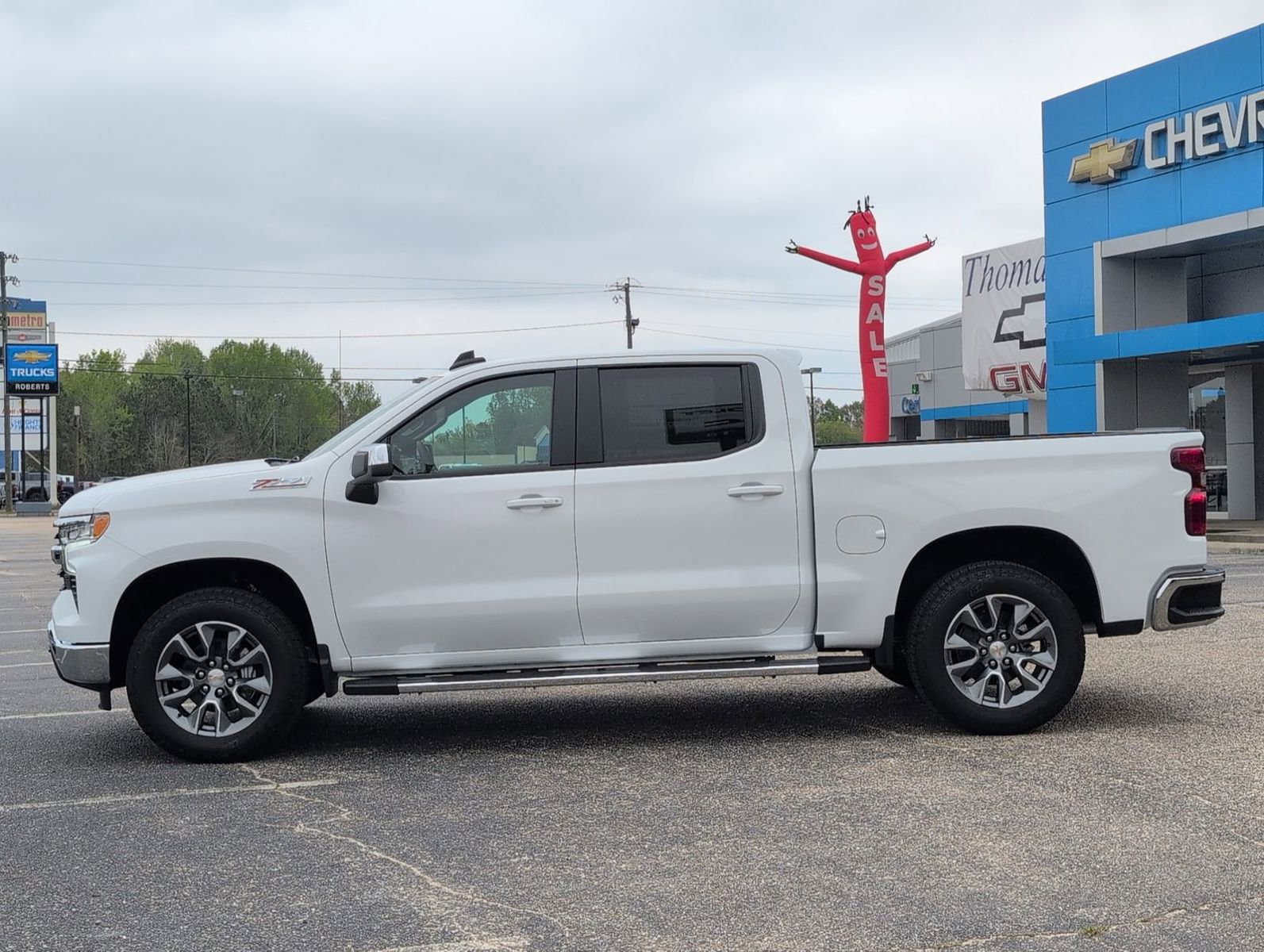 New 2026 Chevrolet Silverado 1500 LT image 2