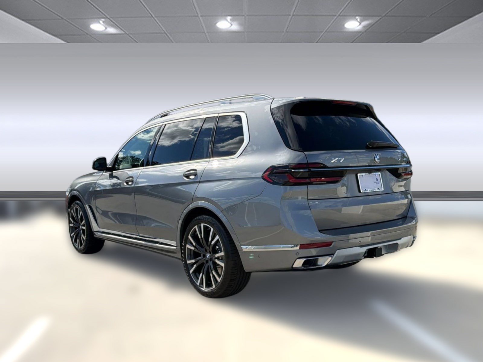 Used 2027 BMW X7 xDrive40i w/ Premium Package AWD/4WD image 3