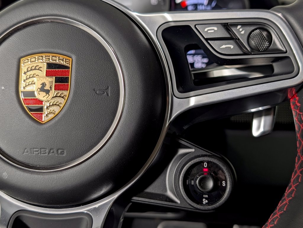 Certified 2025 Porsche 718 Cayman S RWD image 34