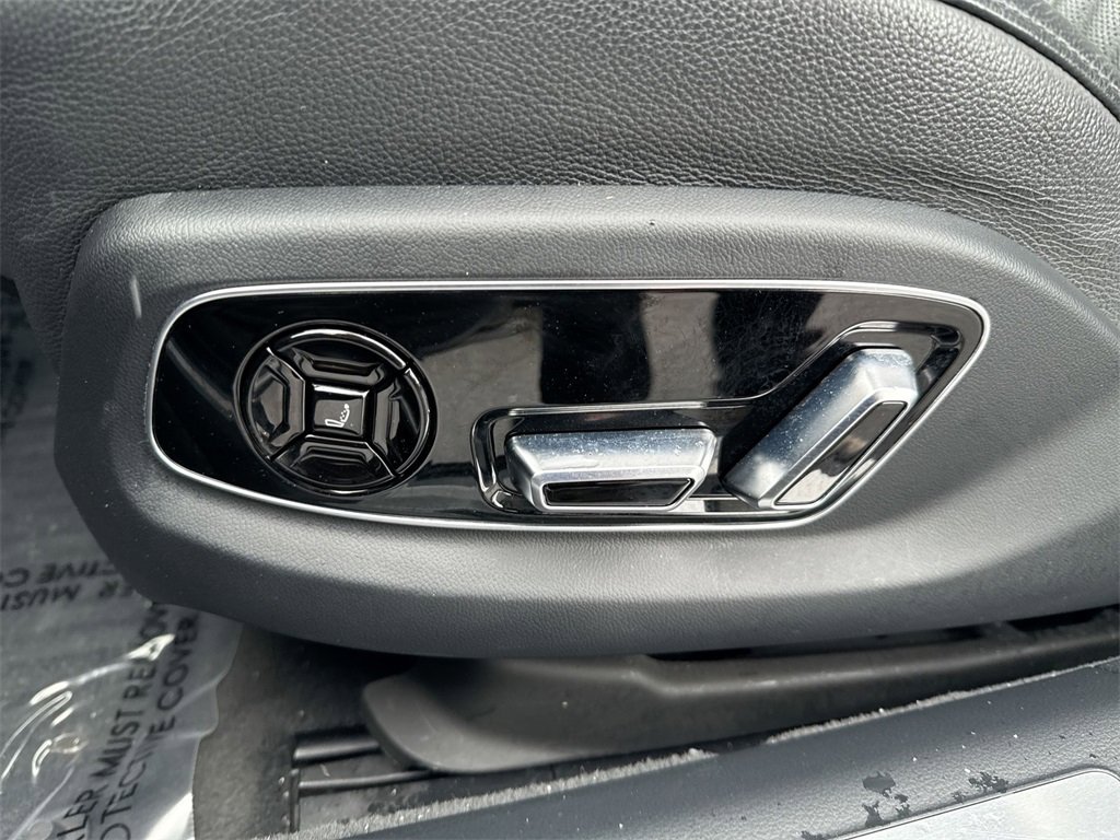 Used 2019 Audi A8 L 3.0T w/ Executive Package image 14