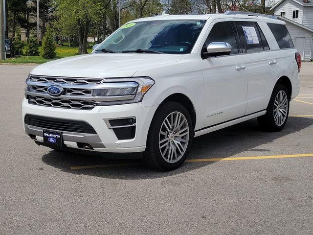Used 2022 Ford Expedition Platinum AWD/4WD image 2