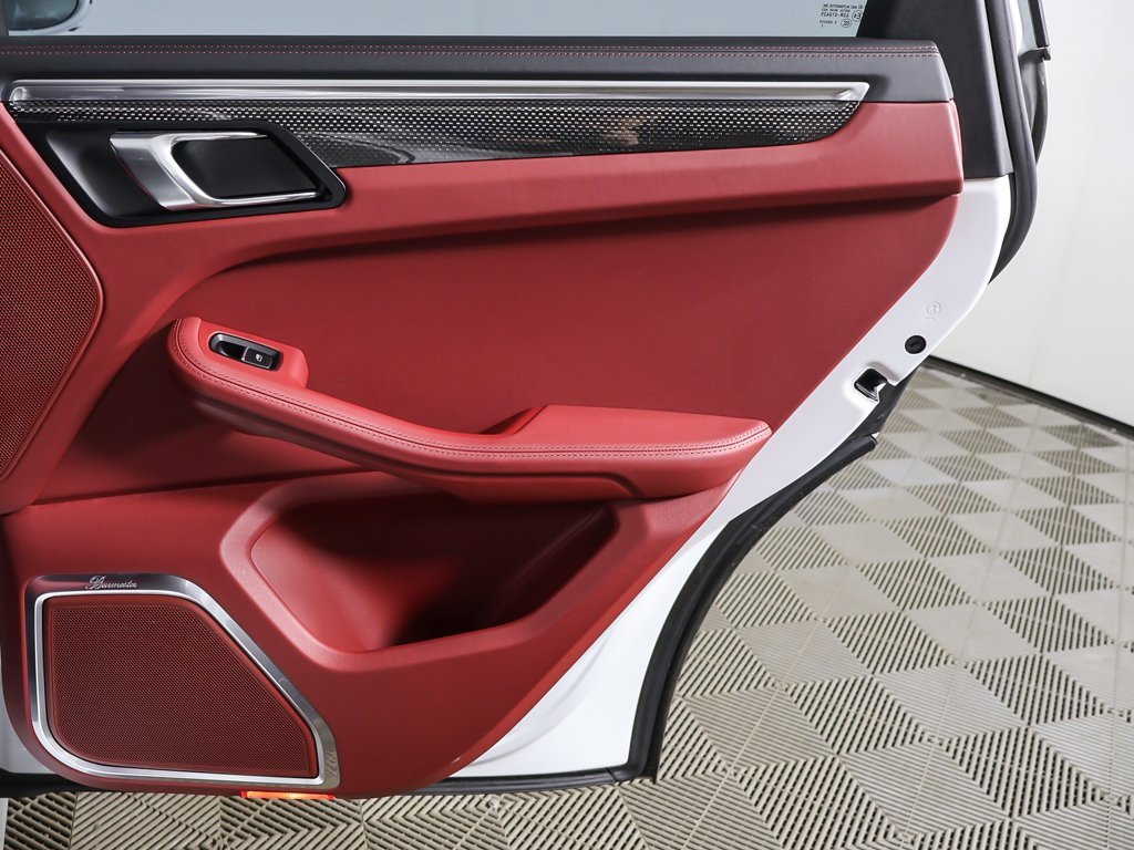 Used 2024 Porsche Macan GTS image 24