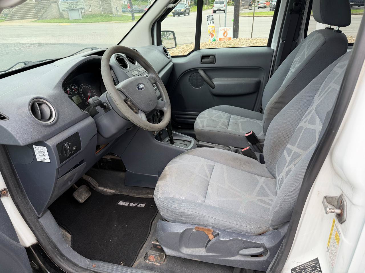 Used 2011 Ford Transit Connect XLT FWD image 12