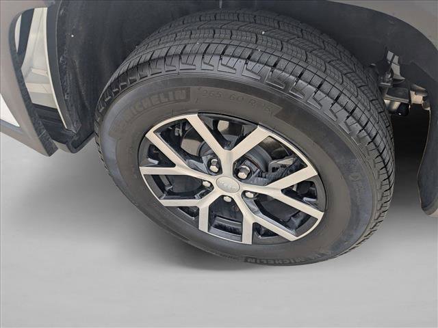 Certified 2025 Jeep Grand Cherokee Limited AWD/4WD image 21