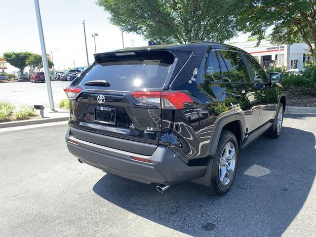 Used 2025 Toyota RAV4 LE AWD/4WD image 8