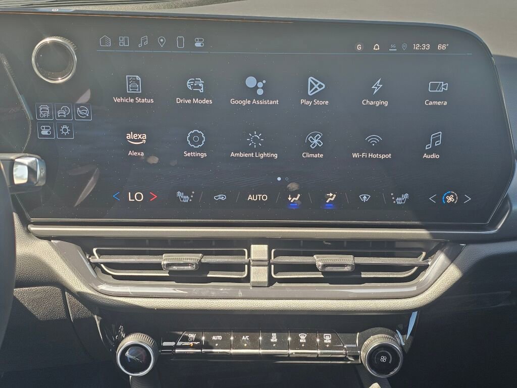 New 2025 Chevrolet Equinox EV RS FWD image 13