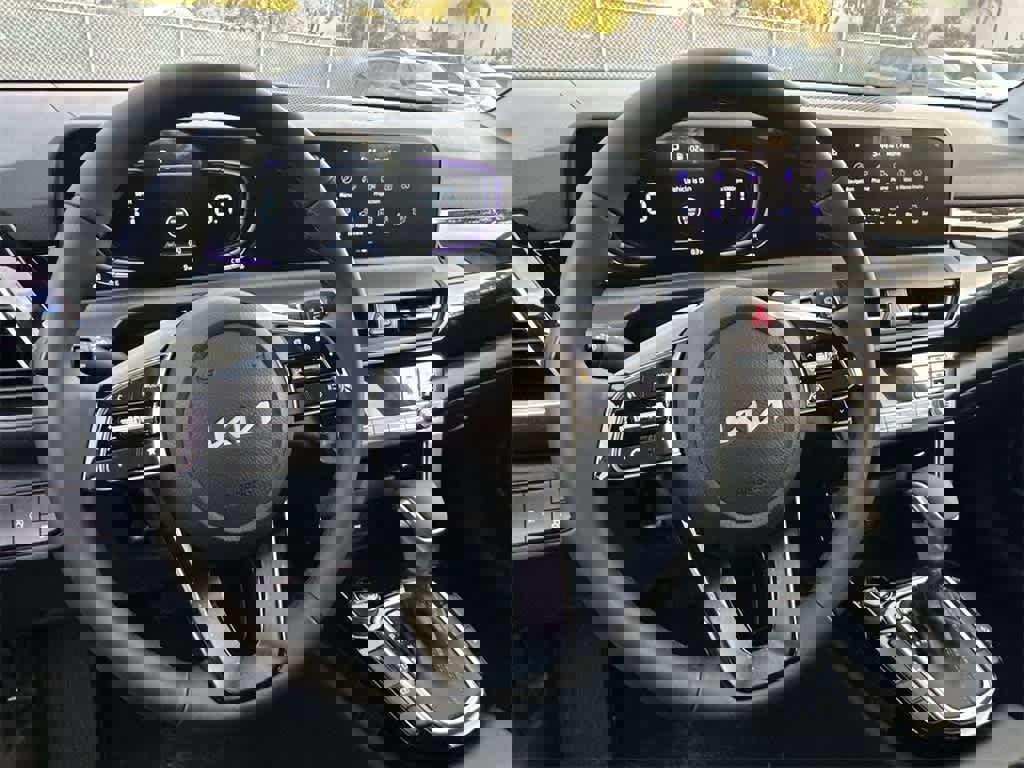 New 2026 Kia Seltos S image 13