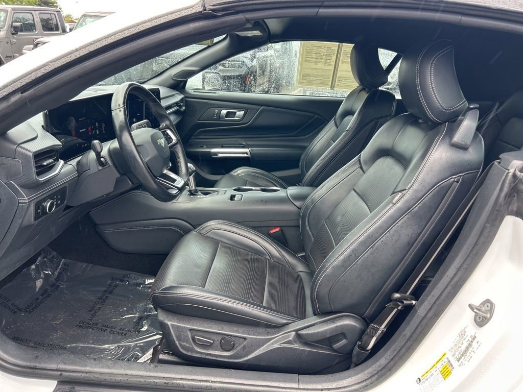 Used 2024 Ford Mustang Premium image 9