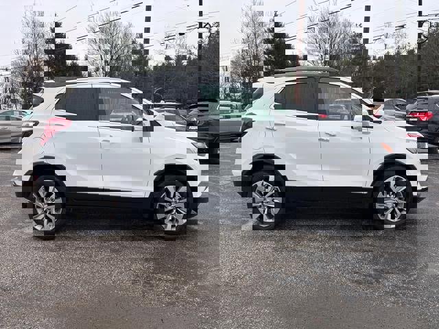 Used 2018 Buick Encore Preferred image 8