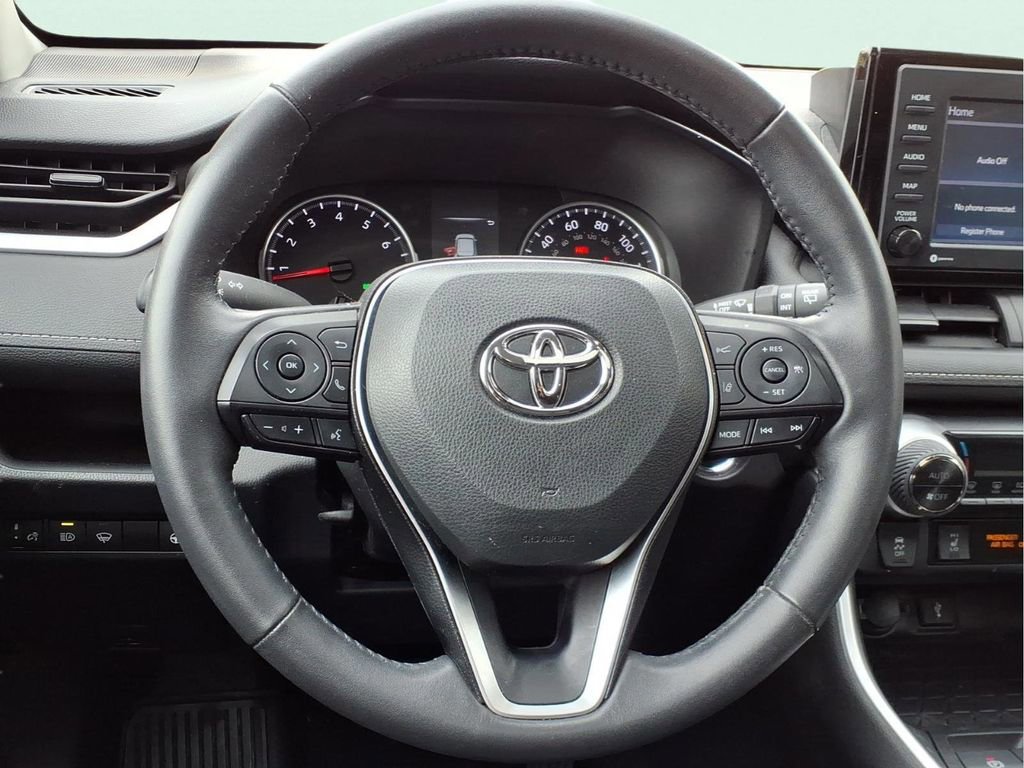 Used 2022 Toyota RAV4 XLE w/ Convenience Package image 24