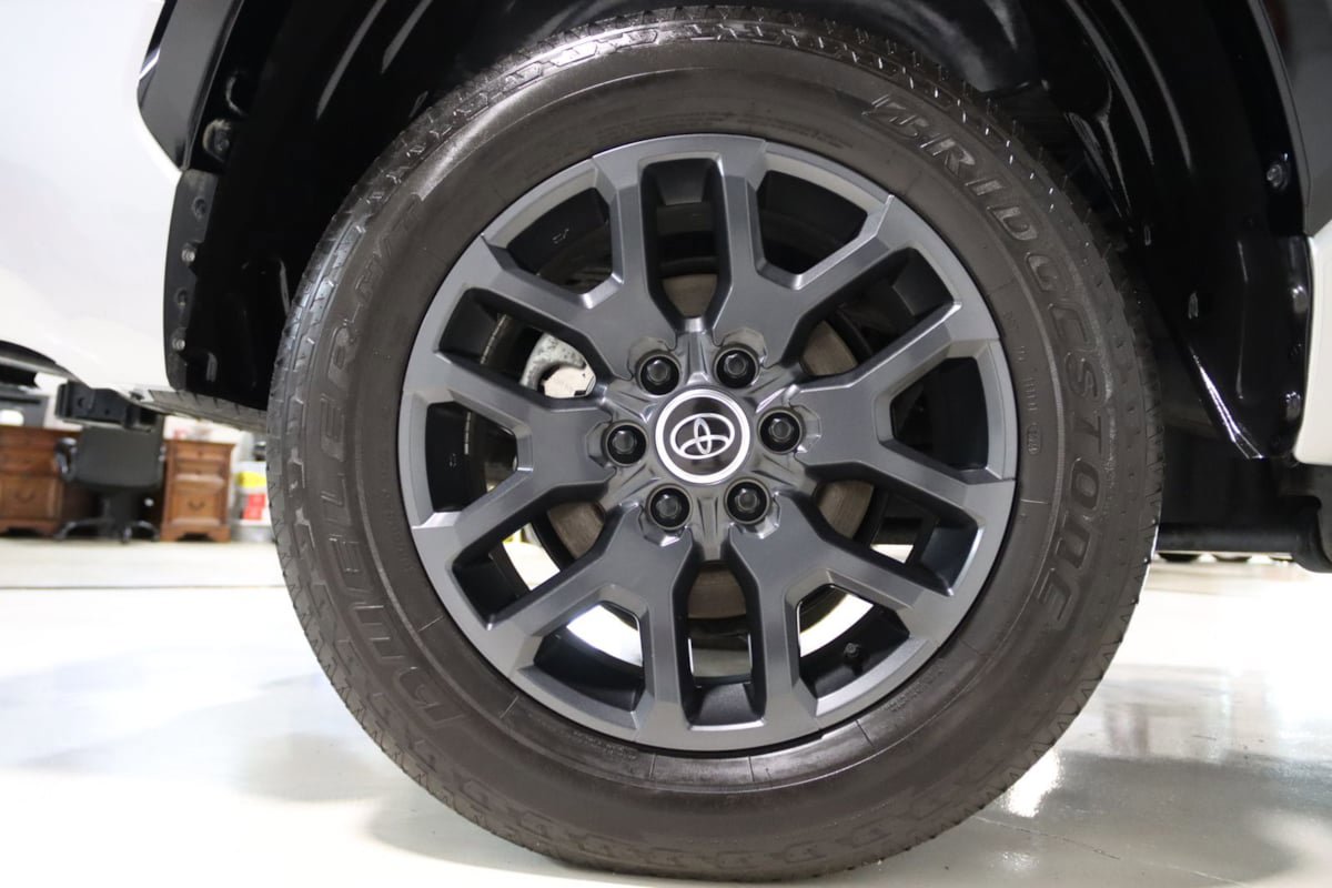 Used 2024 Toyota Tundra Platinum AWD/4WD image 79