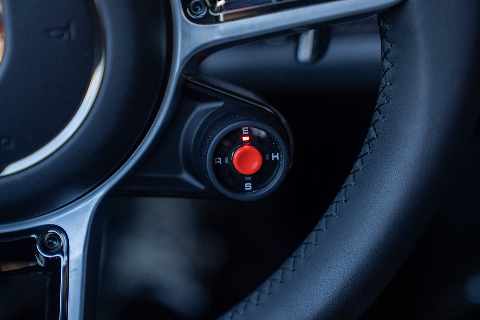 Used 2015 Porsche 918 Spyder Base w/Weissach Package image 10