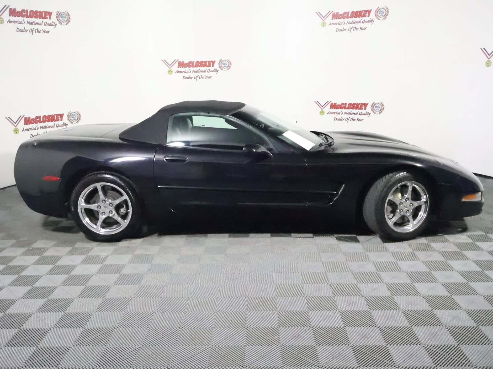 Used 2003 Chevrolet Corvette Convertible w/ Preferred Equipment Group1 RWD image 55