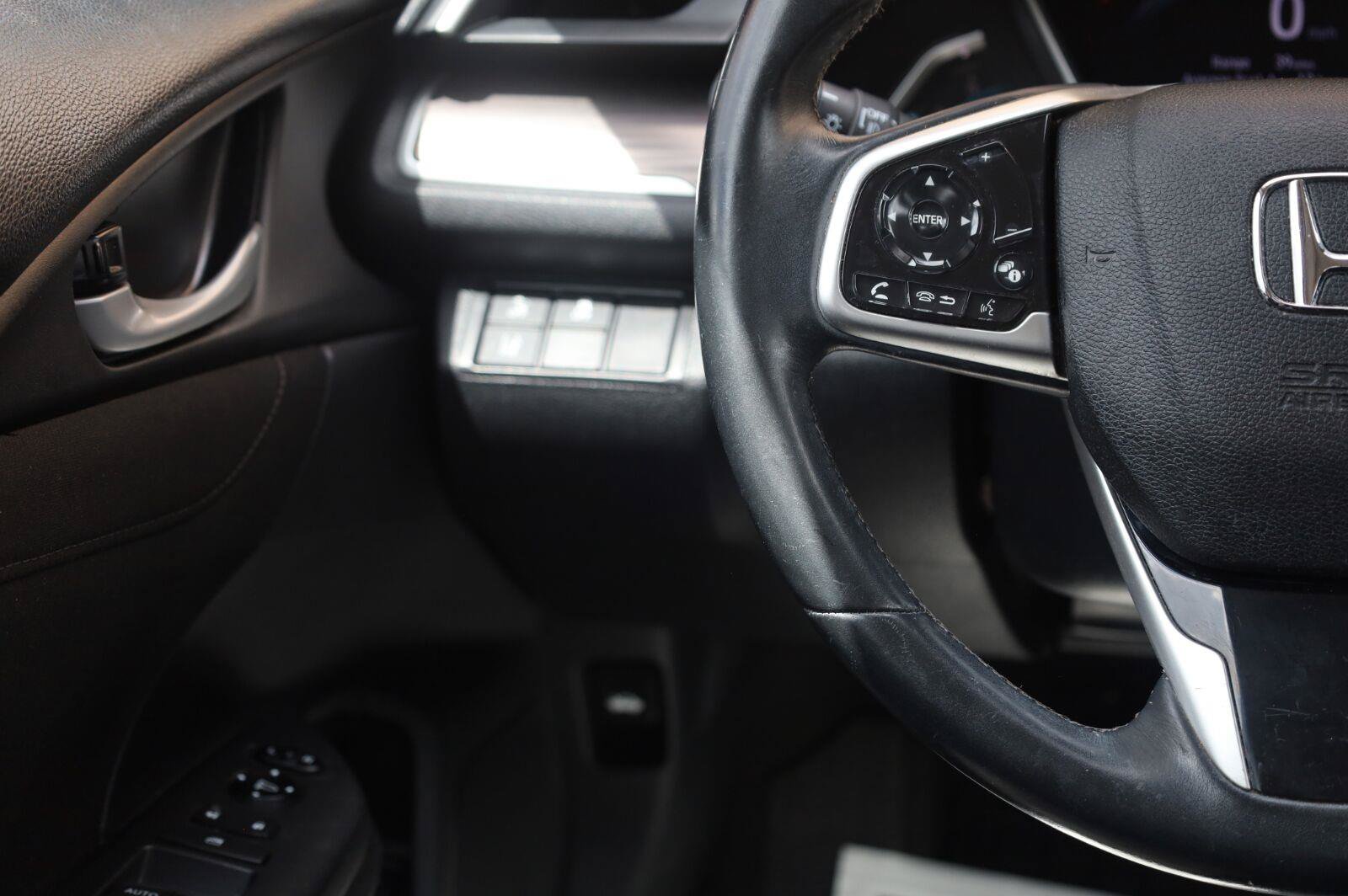 Used 2019 Honda Civic EX image 33