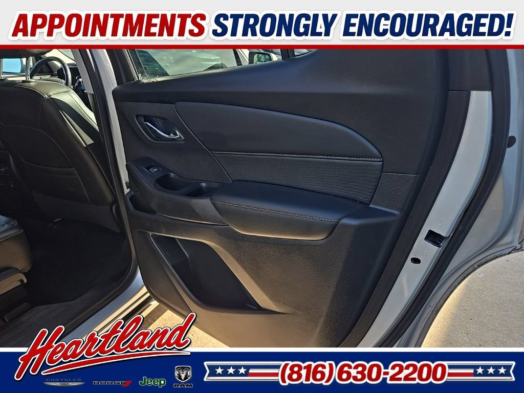Used 2021 Chevrolet Traverse Premier AWD/4WD image 77