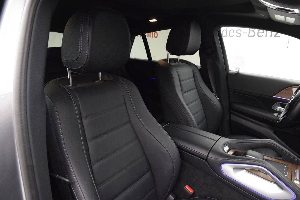 Used 2025 Mercedes-Benz GLE 450 4MATIC Coupe image 17
