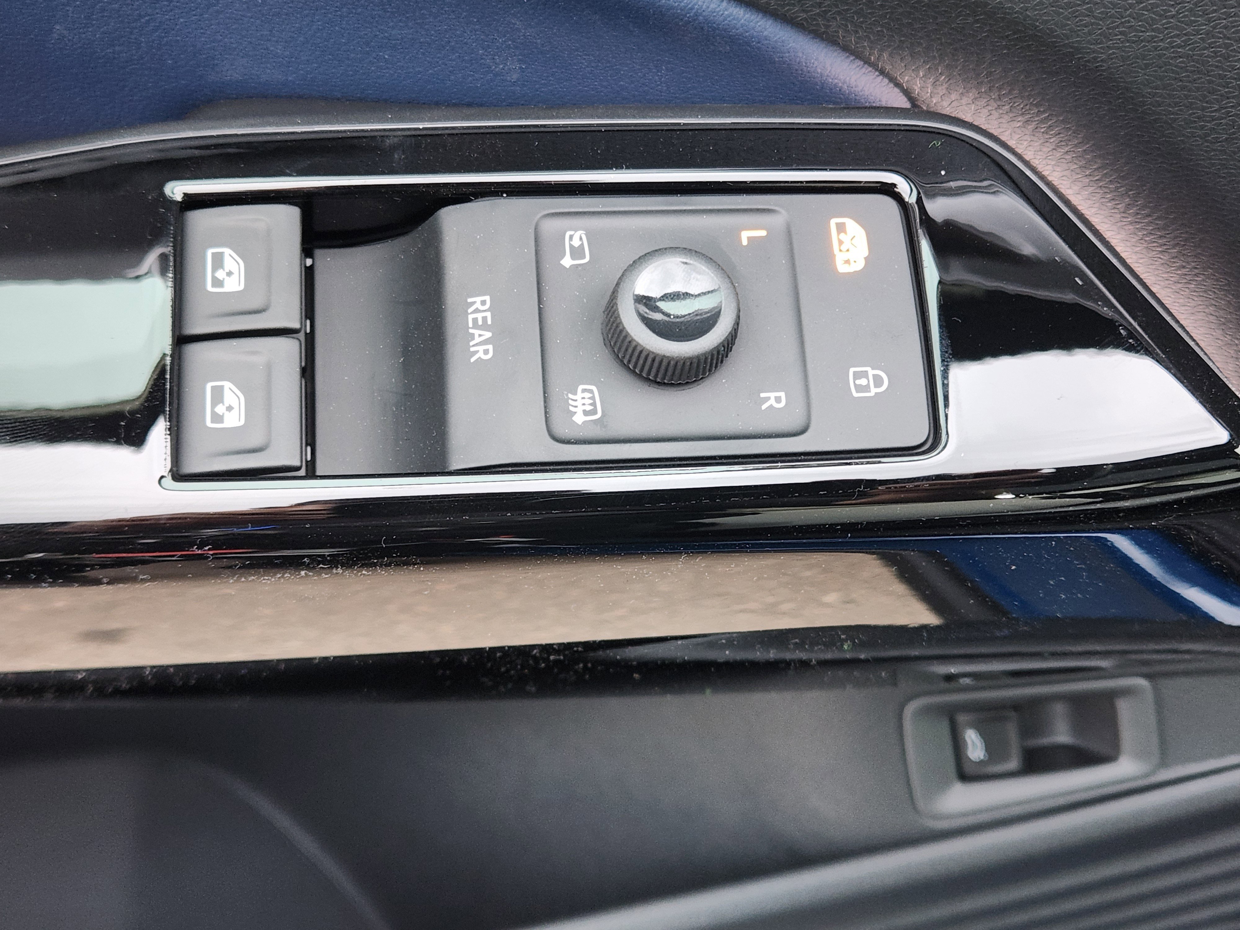 New 2026 Volkswagen ID.4 Pro S Plus image 15