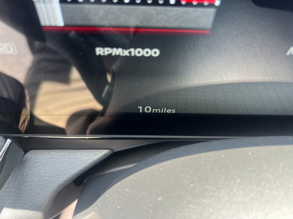 New 2025 Nissan Kicks SR image 17