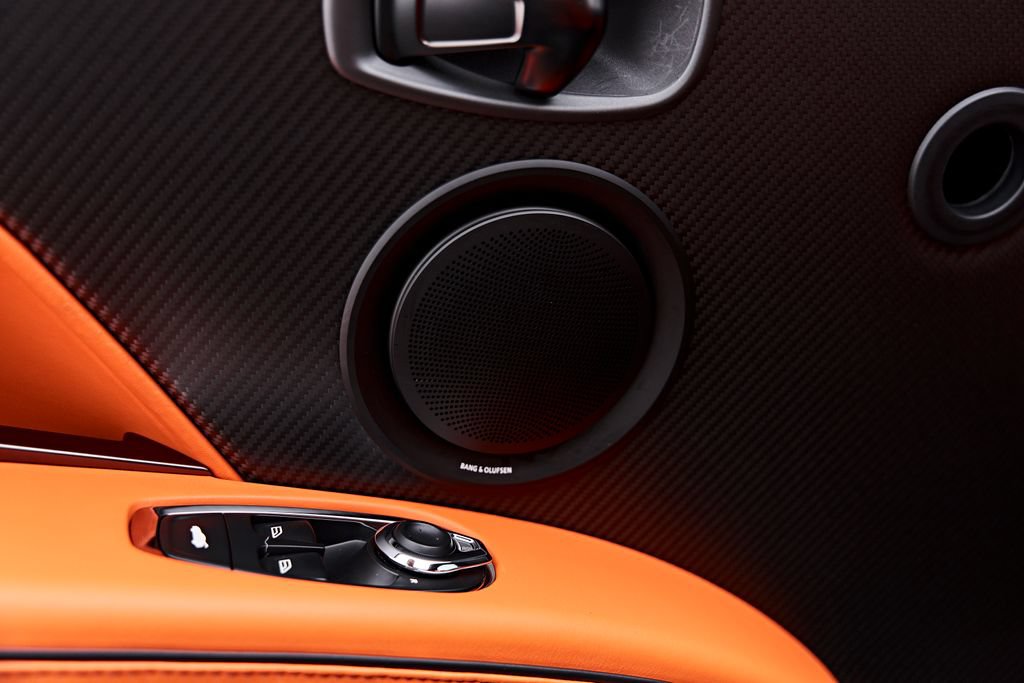 Used 2023 Aston Martin DBS Coupe RWD image 52