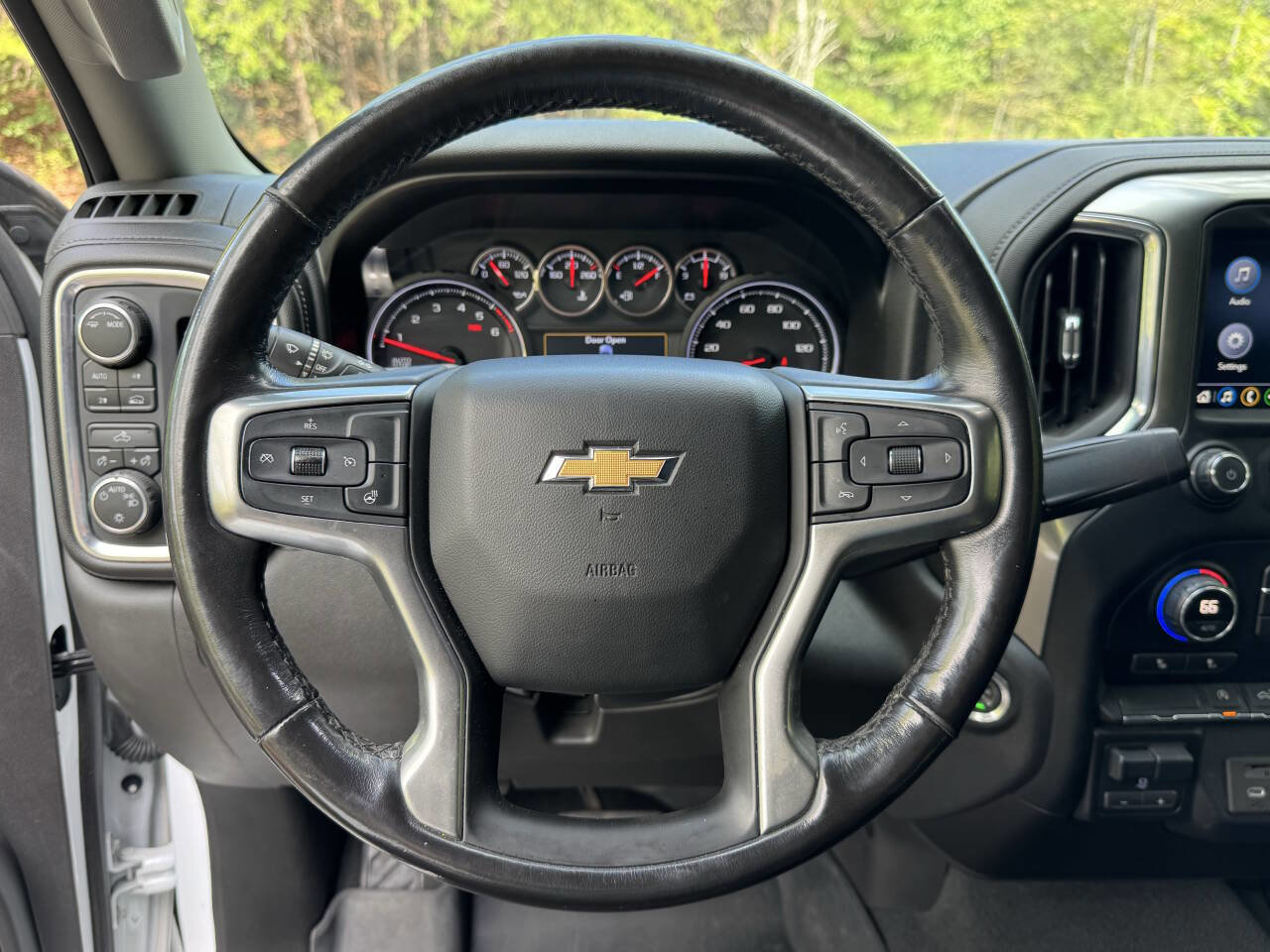 Used 2020 Chevrolet Silverado 1500 LT w/ All-Star Edition image 9