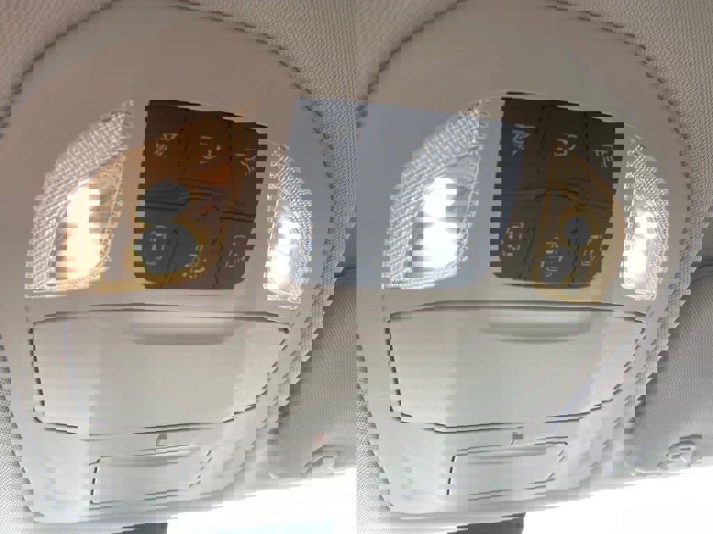 Used 2017 Chrysler Pacifica Touring image 15