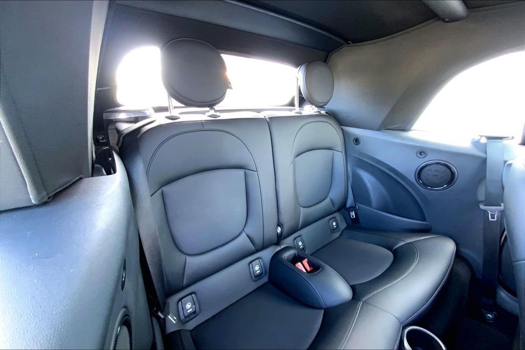 Used 2021 MINI Cooper Convertible image 26