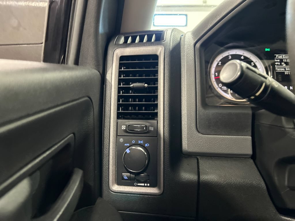 Certified 2017 RAM 2500 Tradesman w/ Chrome Appearance Group AWD/4WD image 18