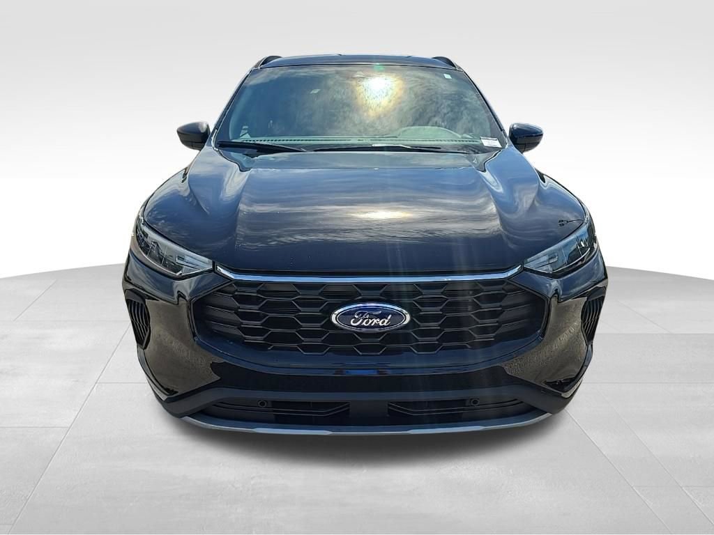 Used 2025 Ford Escape ST-Line AWD/4WD image 8