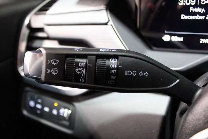 New 2026 GMC Acadia Elevation image 36