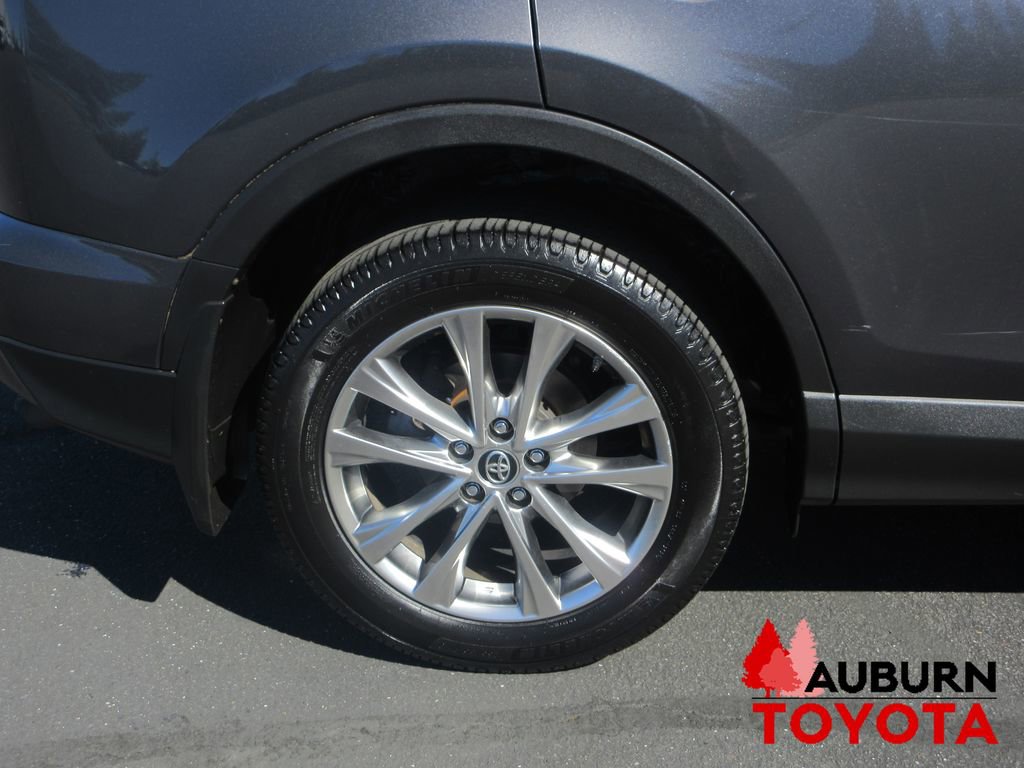 Used 2017 Toyota RAV4 Limited w/ Advanced Technology Package image 9