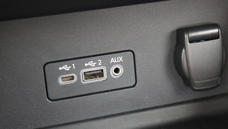Used 2021 Nissan Sentra SR FWD image 16