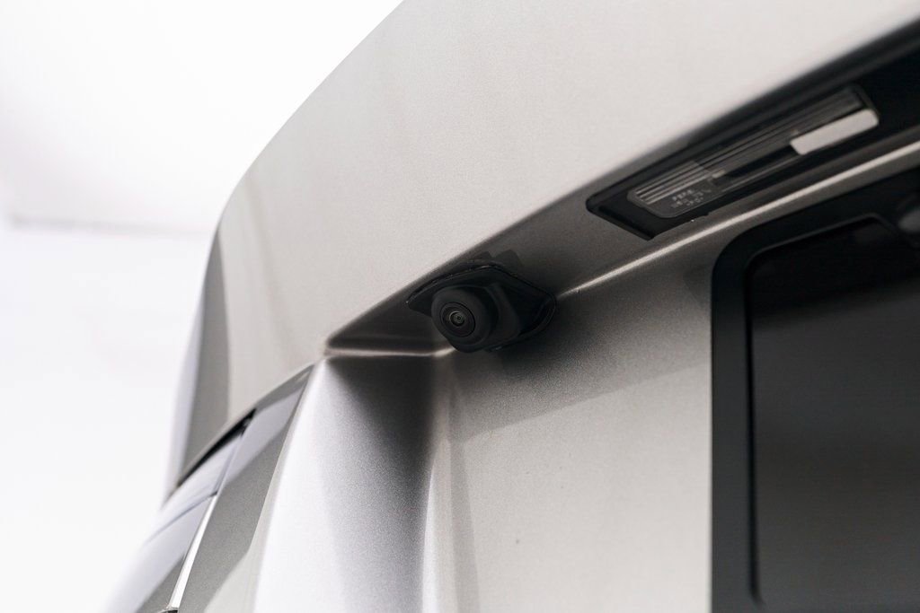 Used 2016 Aston Martin DB9 GT RWD image 42