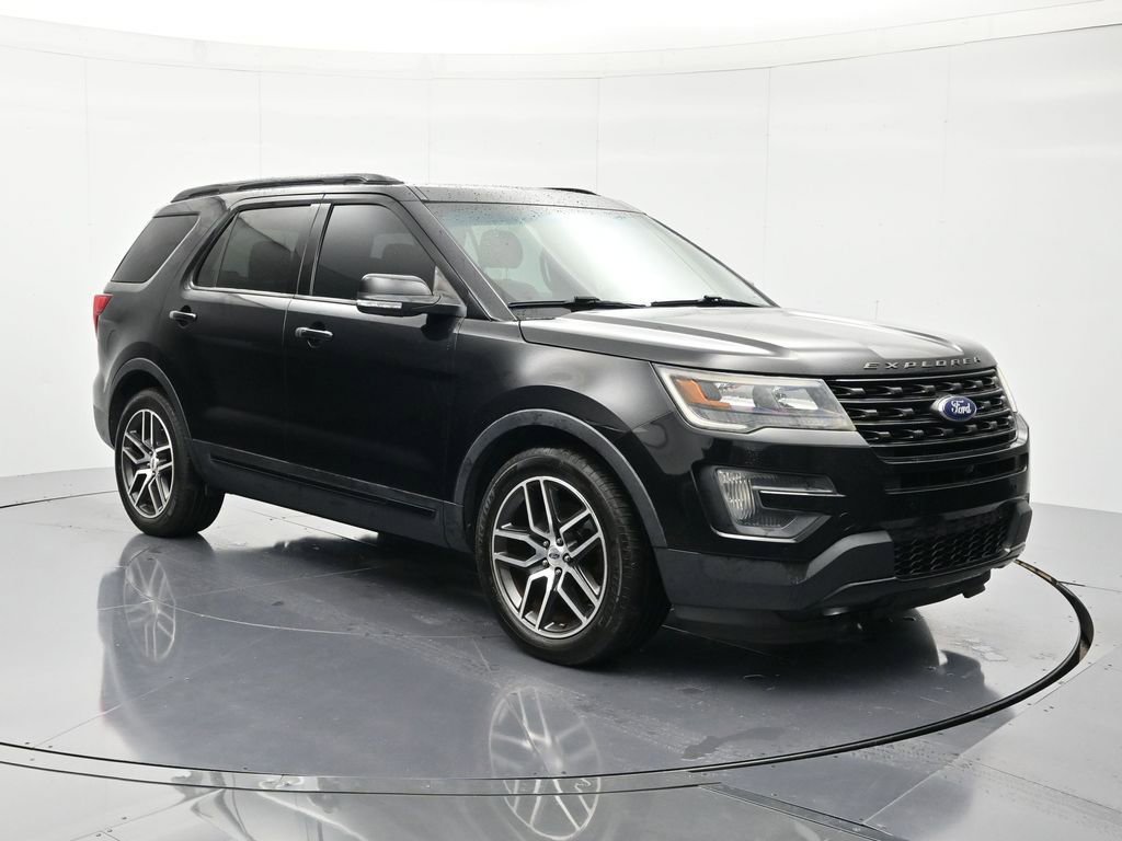 Used 2016 Ford Explorer Sport w/ Equipment Group 401A image 3