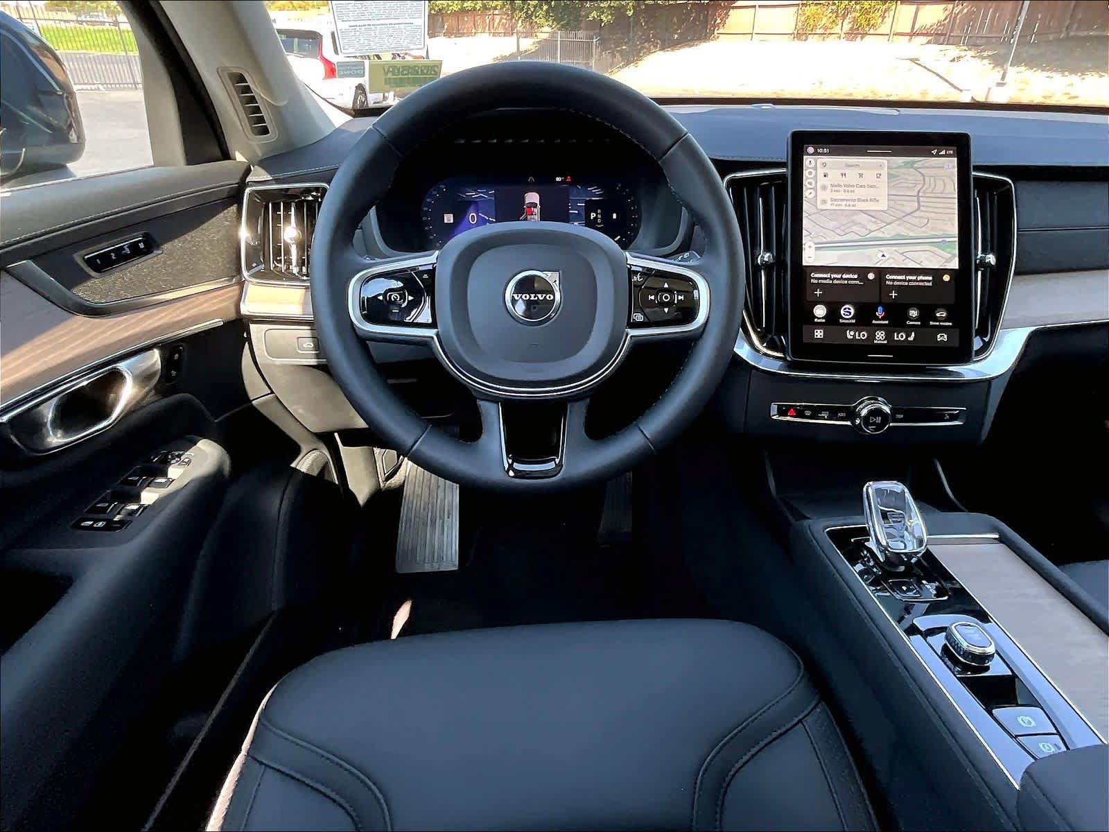 Used 2026 Volvo XC90 B5 Core AWD/4WD image 8