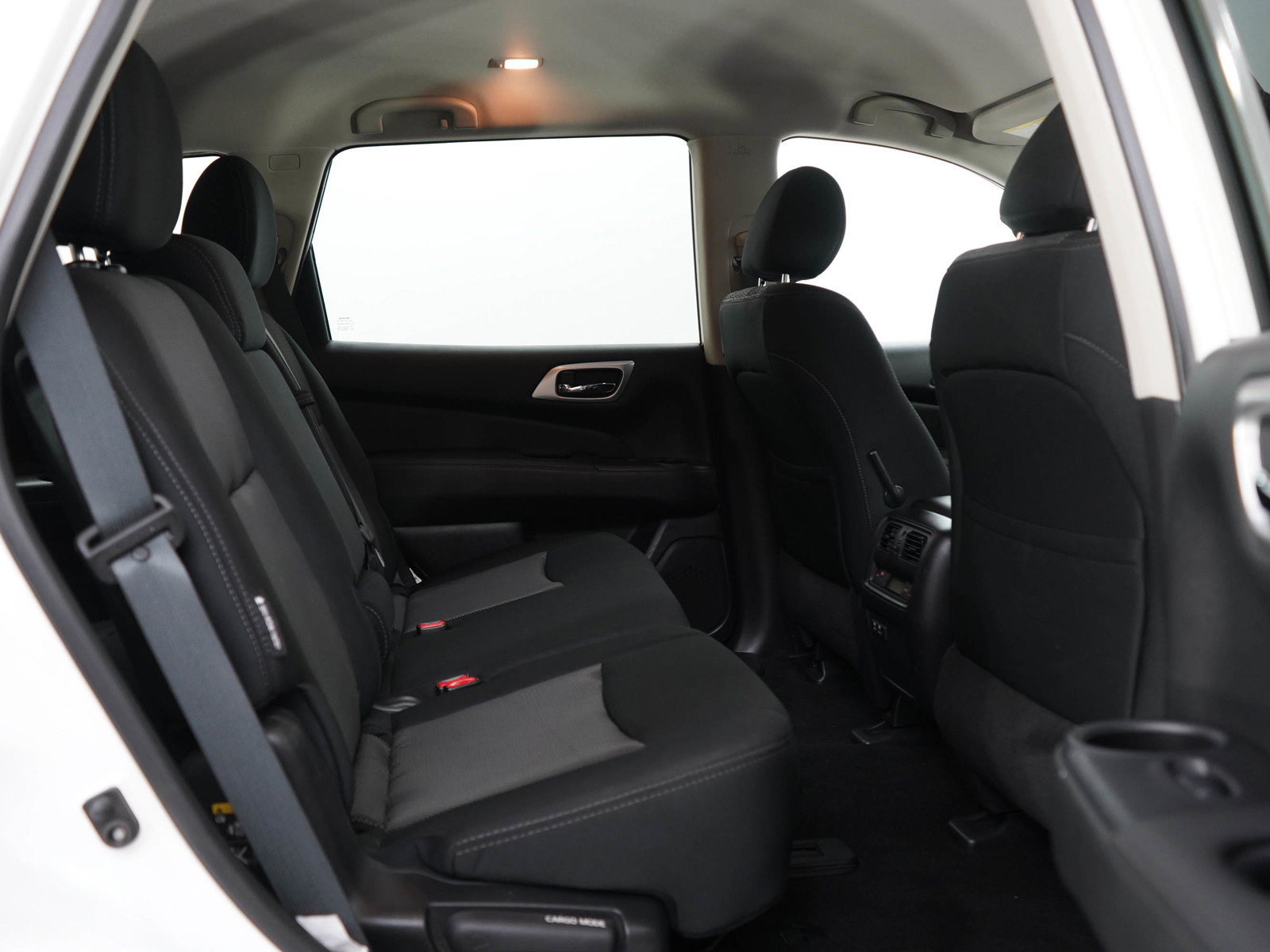 Used 2019 Nissan Pathfinder S AWD/4WD image 13