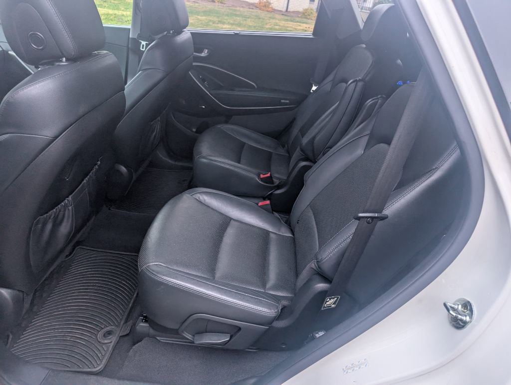 Used 2015 Hyundai Santa Fe Limited w/ Option Group 04 image 18