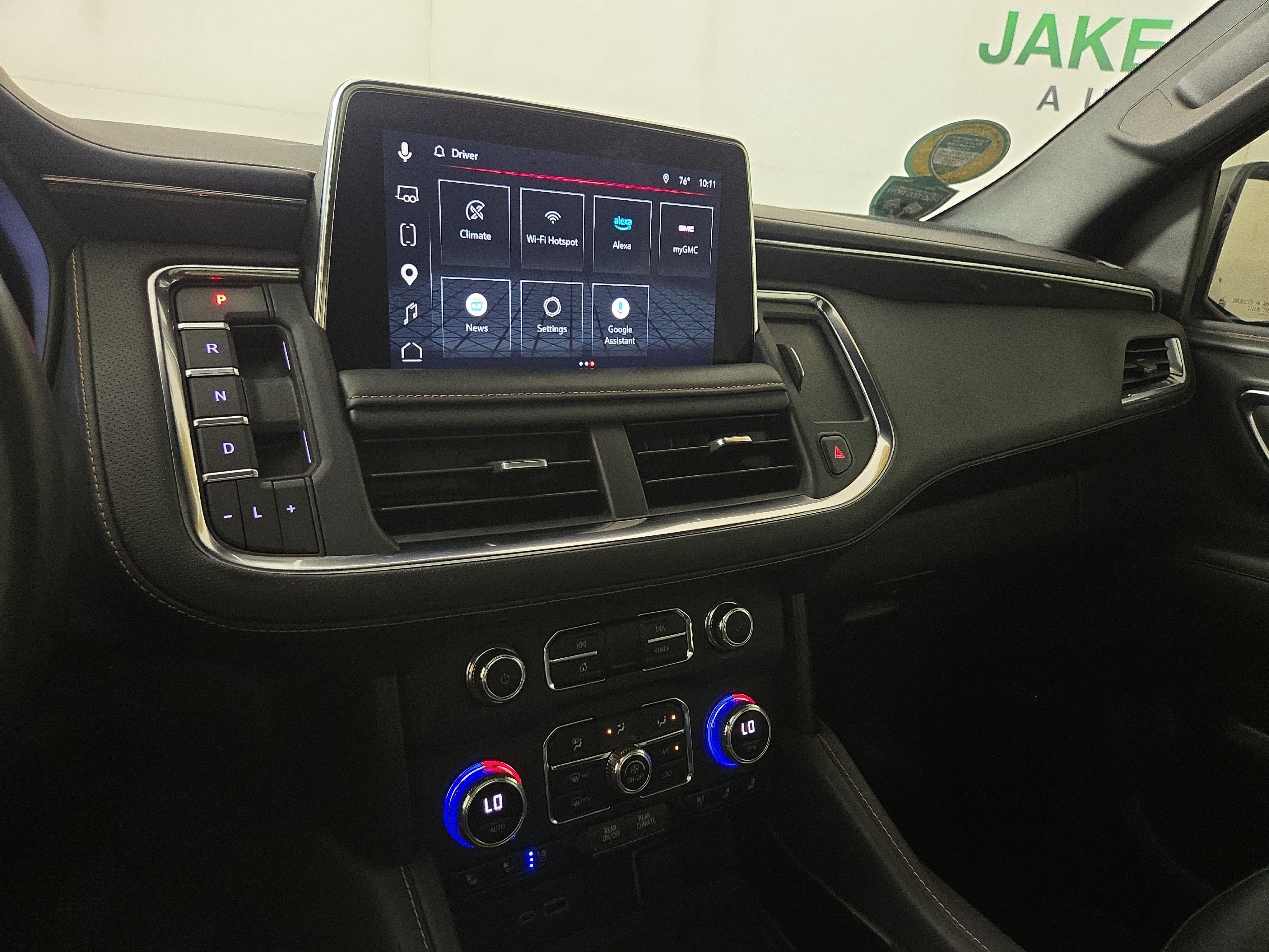 Certified 2023 GMC Yukon AT4 w/ AT4 Premium Plus Package AWD/4WD image 24