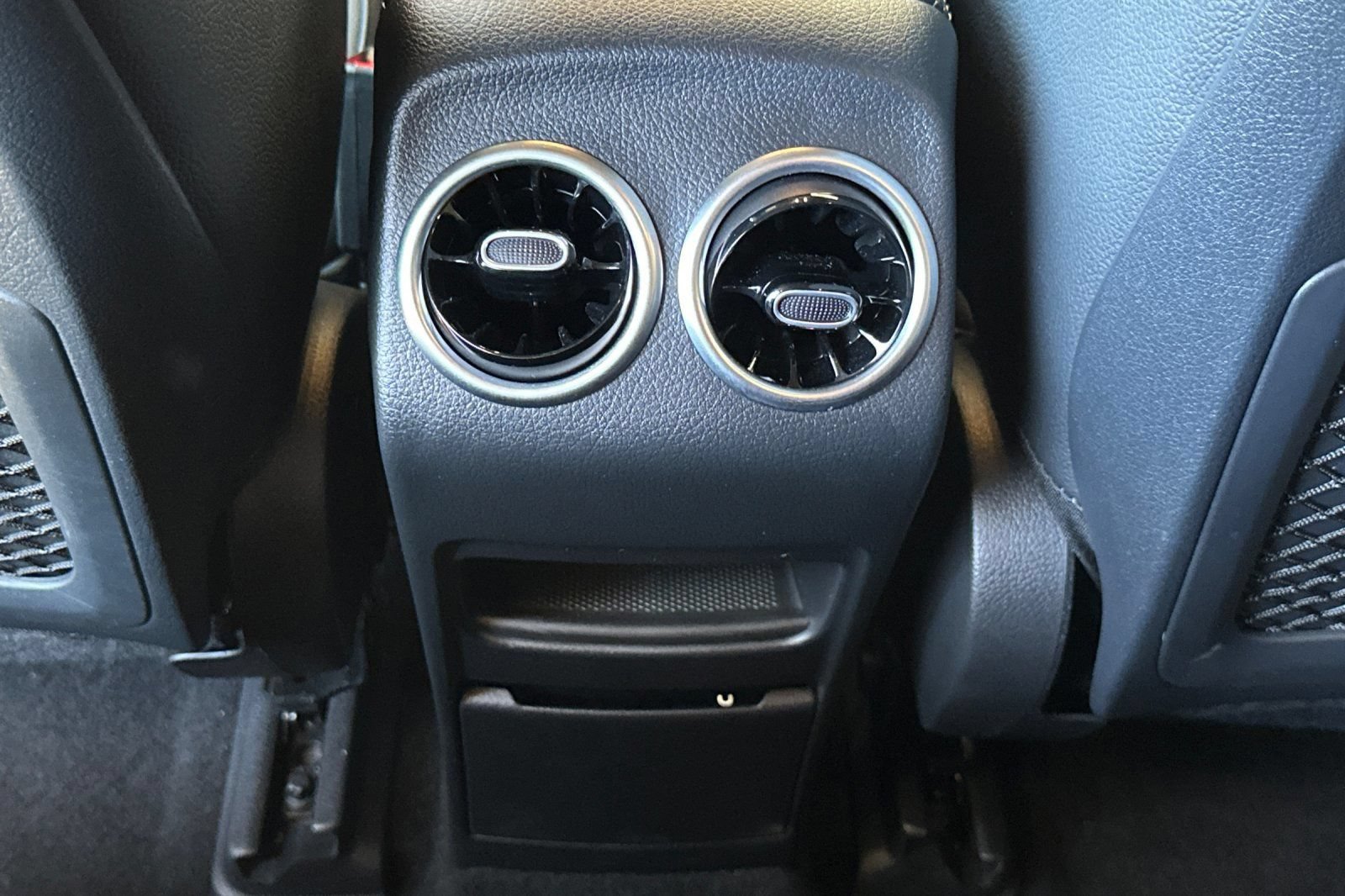 Certified 2024 Mercedes-Benz EQB 300 4MATIC image 16