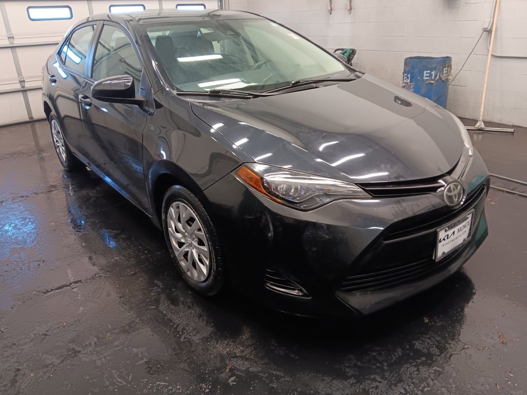 Used 2017 Toyota Corolla L image 2