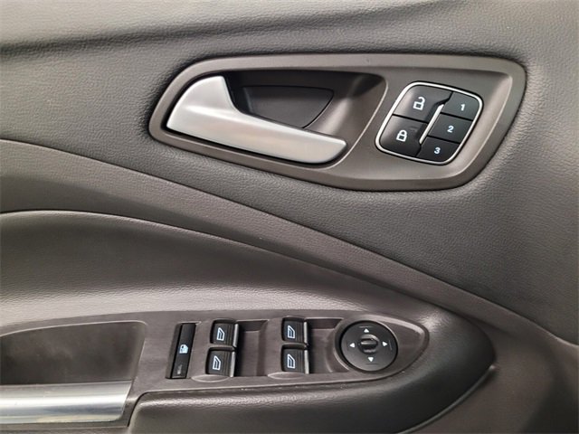 Used 2018 Ford Escape Titanium image 27