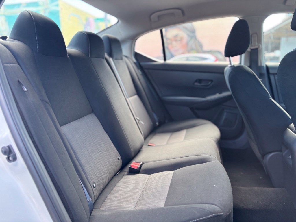 Used 2025 Nissan Sentra SV FWD image 11