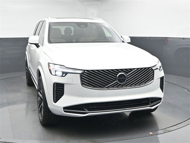 New 2026 Volvo XC90 B6 Plus w/ Protection Package Premier image 2