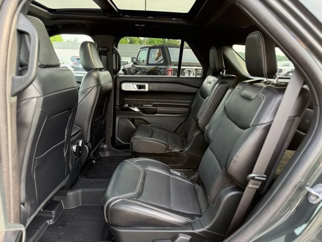Used 2023 Ford Explorer ST w/ Equipment Group 401A AWD/4WD image 17