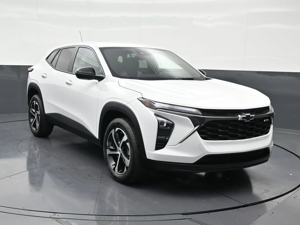 Used 2025 Chevrolet Trax RS w/ Driver Confidence Package image 8