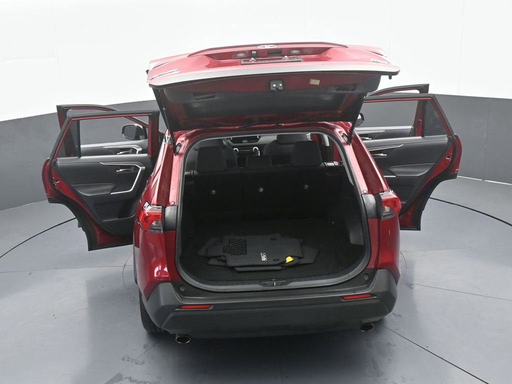 Used 2025 Toyota RAV4 XLE image 70