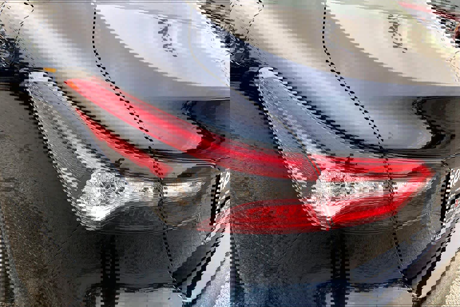 Used 2021 Toyota Camry XLE image 29